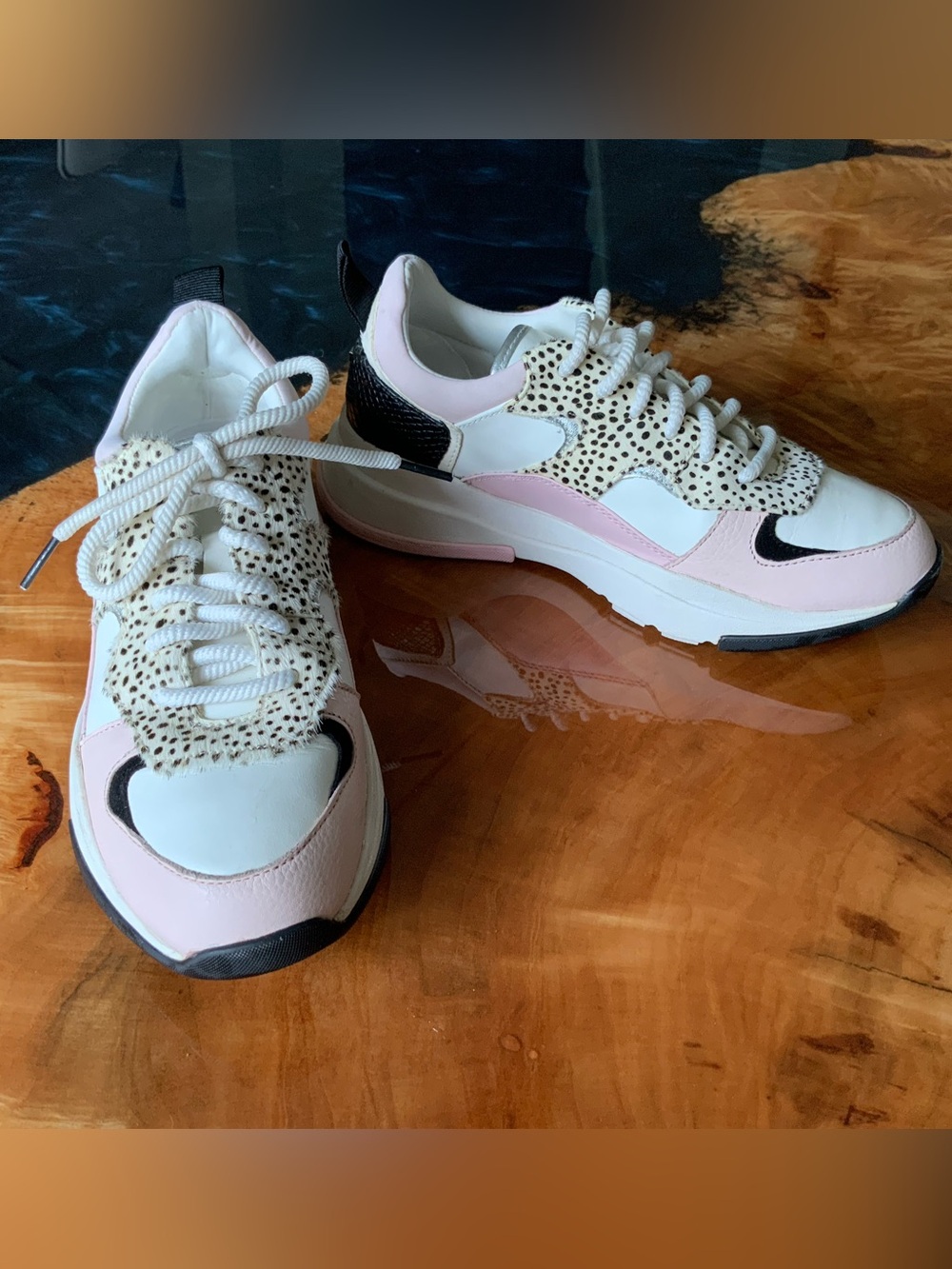 TED BAKER LONDON Pink & White w Black Accents Sneakers - Size 8